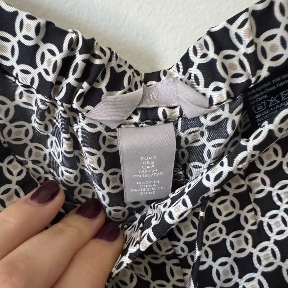 H&M pants - Picture 3 of 3